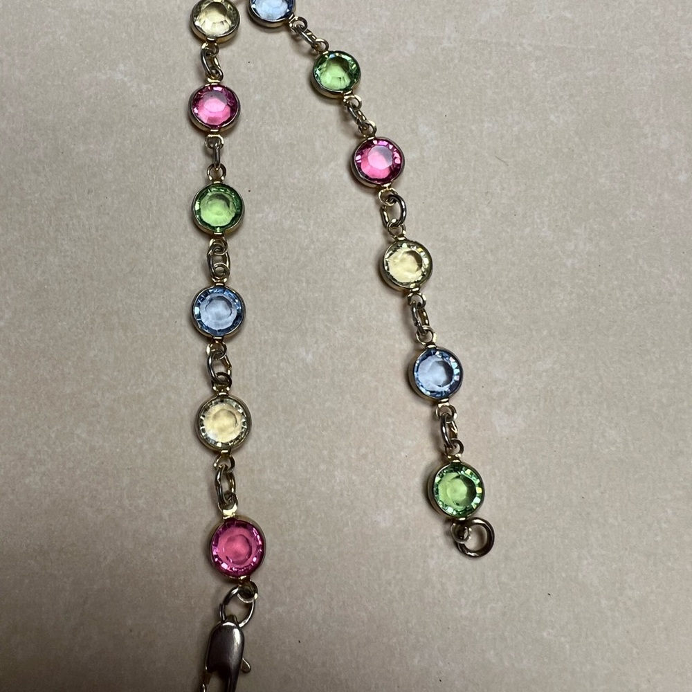 Gold tone, glass bracelet, pastel colors